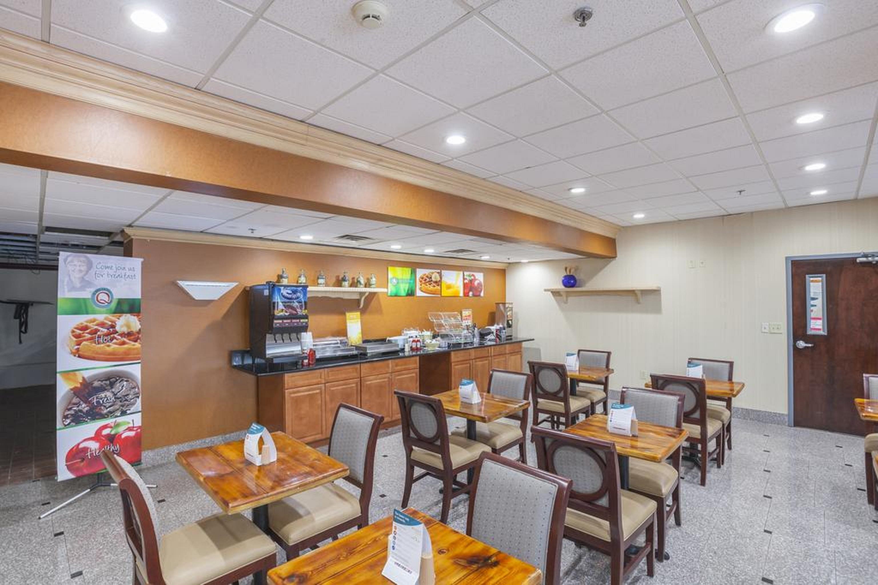 Quality Inn & Suites Cincinnati Zewnętrze zdjęcie