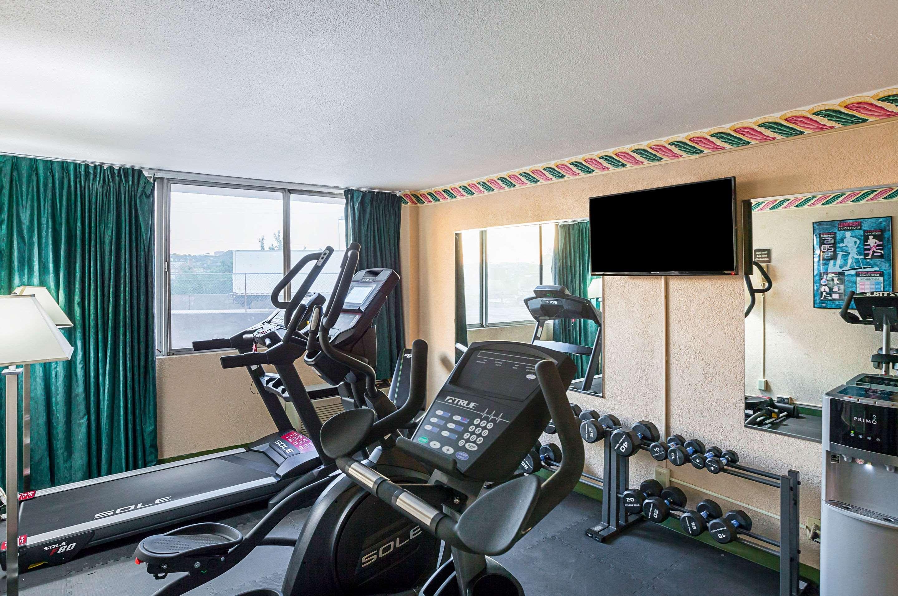 Quality Inn & Suites Cincinnati Zewnętrze zdjęcie