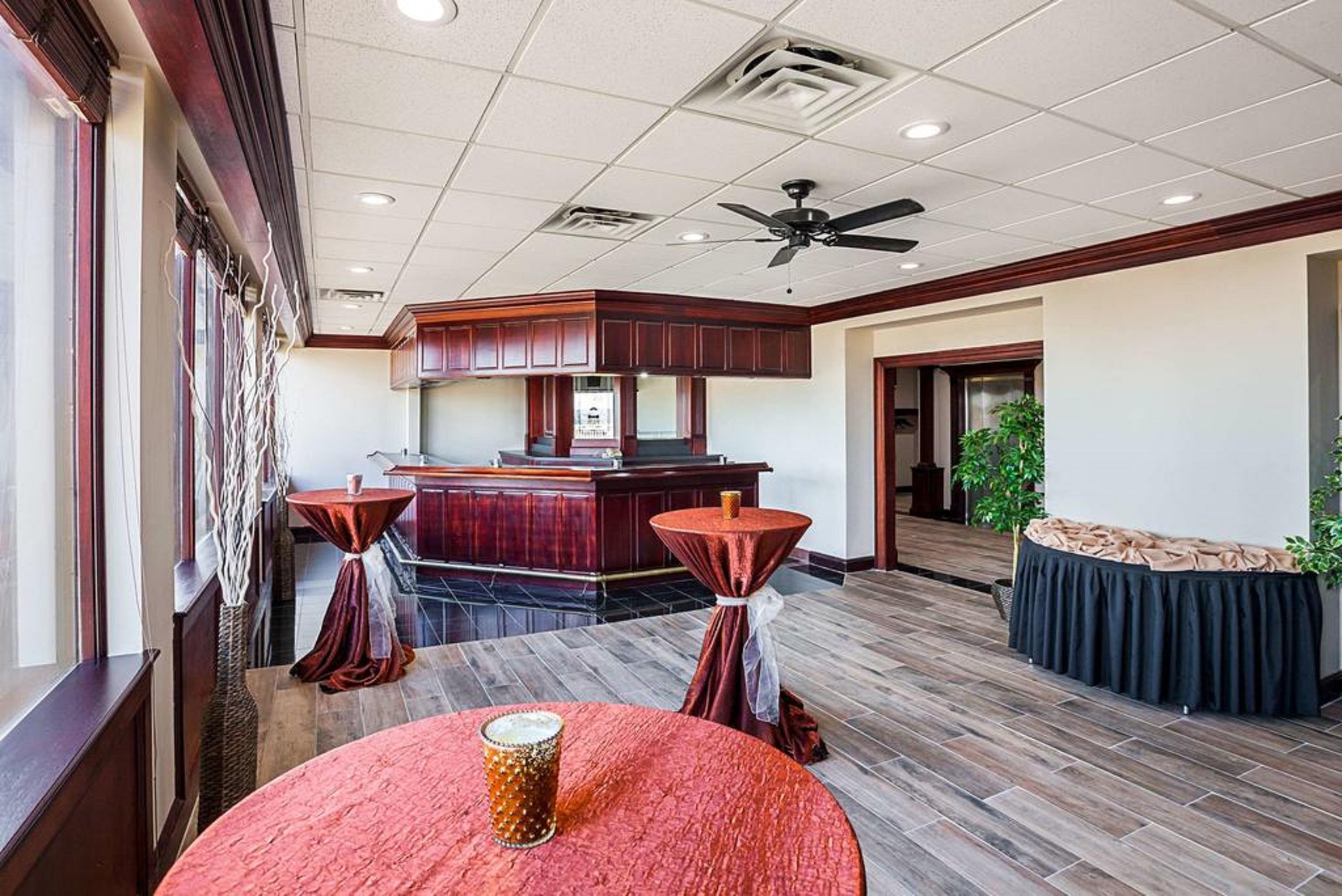 Quality Inn & Suites Cincinnati Zewnętrze zdjęcie