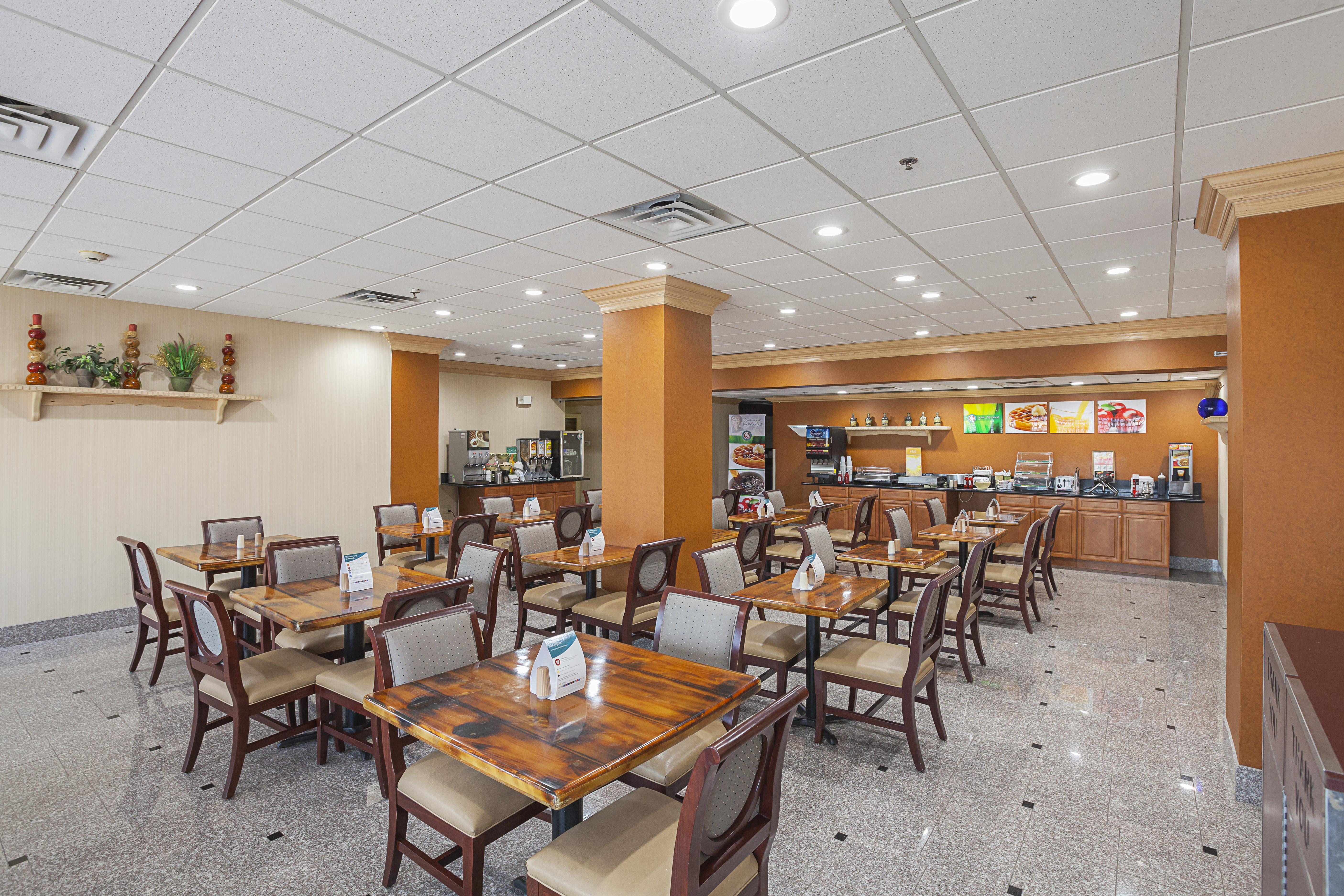Quality Inn & Suites Cincinnati Zewnętrze zdjęcie
