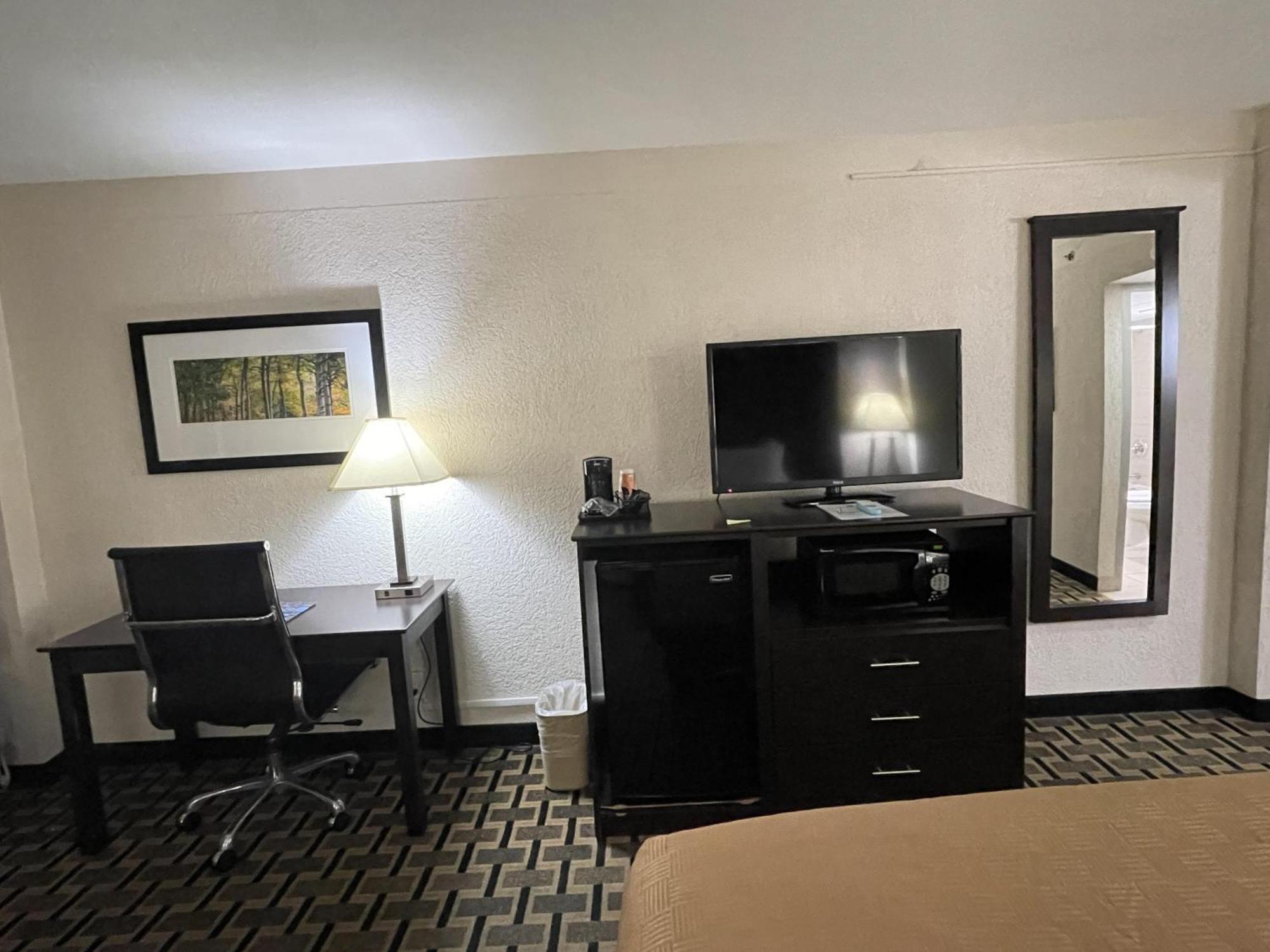 Quality Inn & Suites Cincinnati Zewnętrze zdjęcie